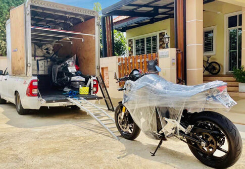 จบงาน ส่งจักรยานยนต์ Er6n ราชบุรี- เชียงราย